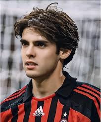 里弗斯：字母哥不会随队前往底特律，格林明天接受MRI检查