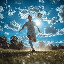 英媒：利物浦高层力挺斯洛特，称萨拉赫应有职业素养