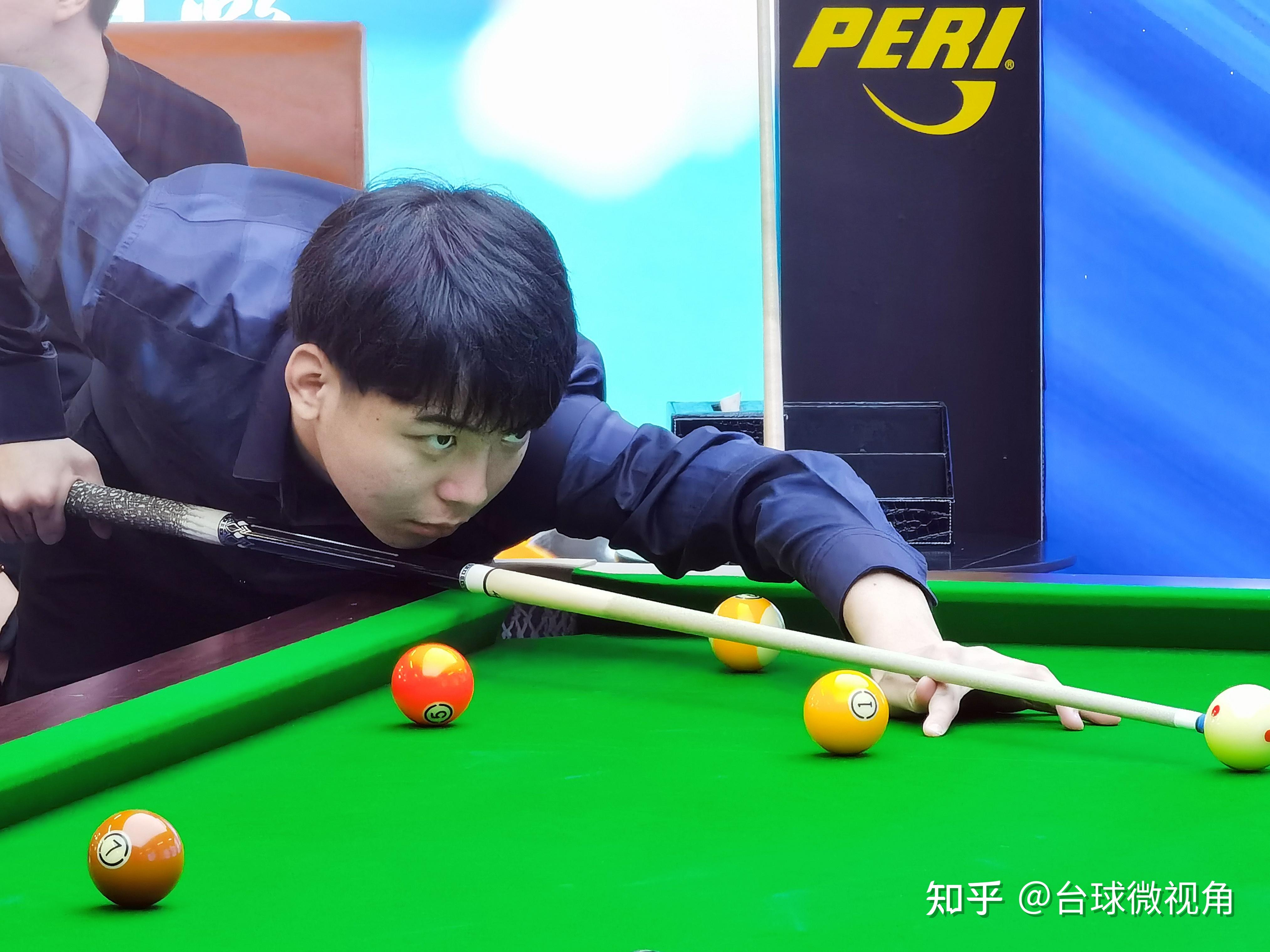 赛场上保持 赛场上保持