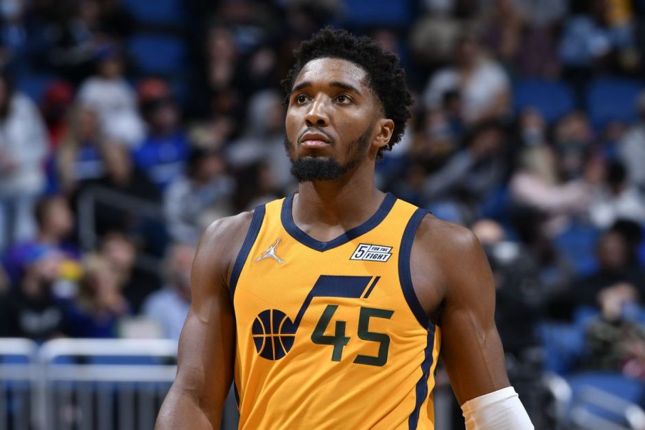 她用自己的 她用自己的